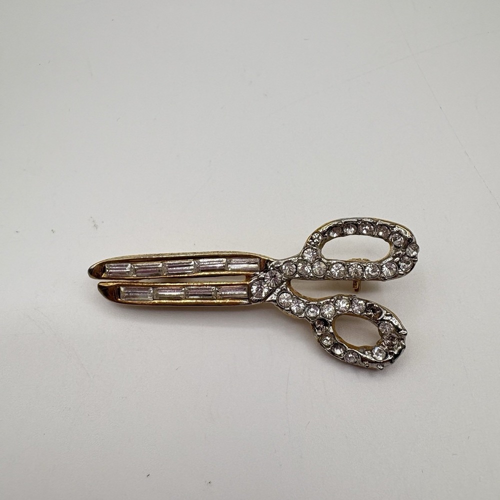 Vintage Pair Scissors Brooch Clear Baguette Rhinestones Silver Tone Pin